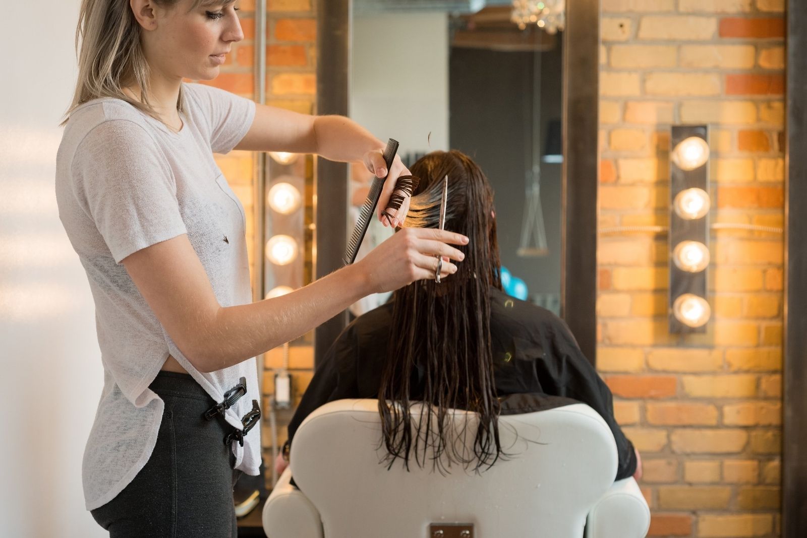 The Best Ways to Improve Your Hair Salon's Customer Service - Shortcuts USA